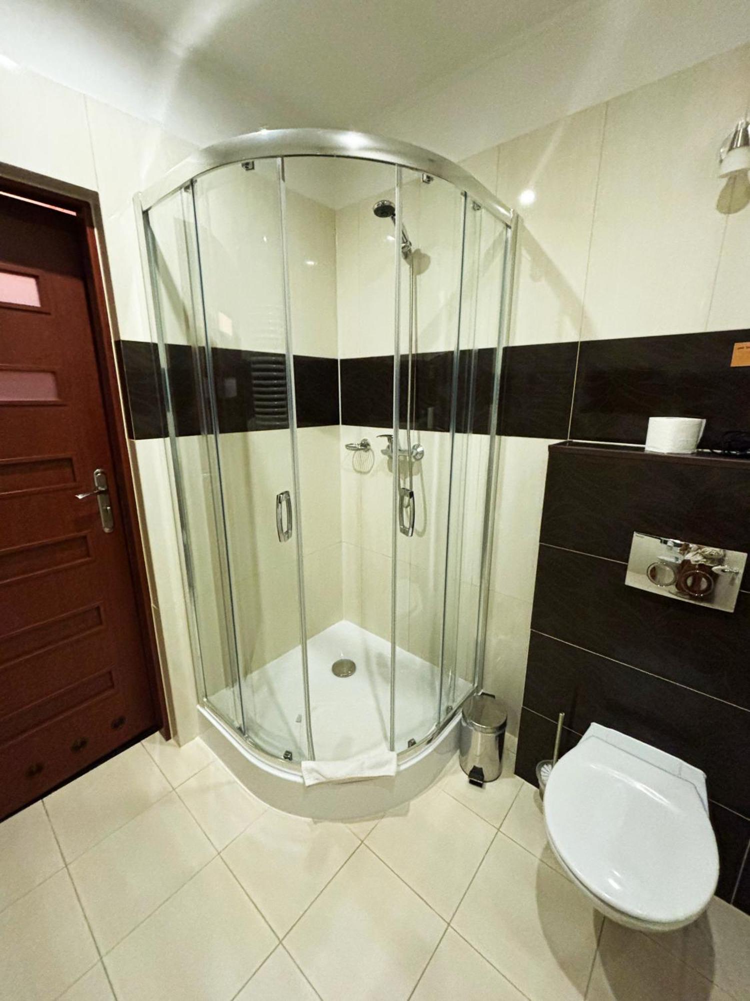 Hotel 365 Kielce Exterior photo